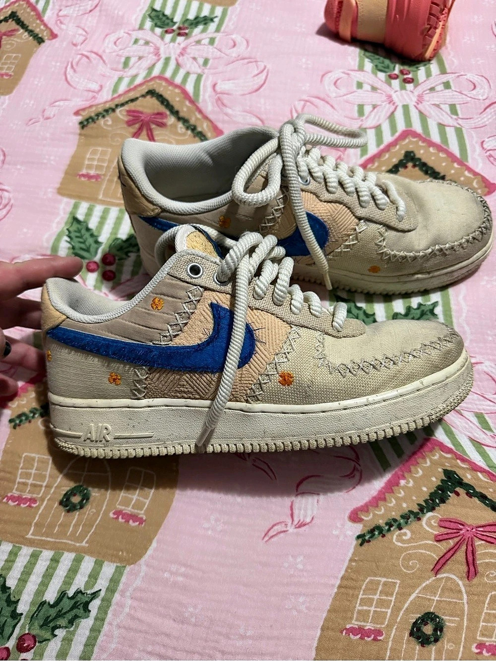 Nike Air Force 1 Floral Sneakers Beige & Blue US 9.5